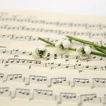 Hilary Duff veröffentlicht gewagten Song-Teaser inmitten von Social-Media-Turbulenzen